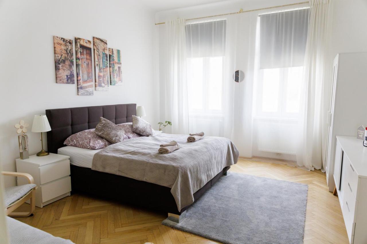 Moonlight Apartment With Porch Near Schoenbrunn And Westbahnhof Viyana Dış mekan fotoğraf